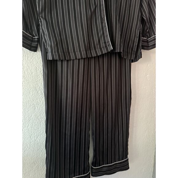 Victoria's Secret 2 PC Classic Pajama Set Satin Striped Sleepwear Cozy Small - Picture 5 of 16